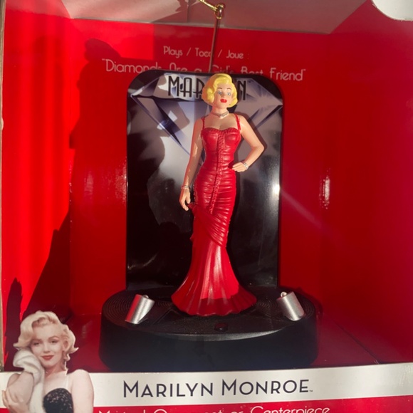 MARILYN MONROE Ornament Centrepiece Musical Light Up 2012 Collectors Decoration - Picture 4 of 9